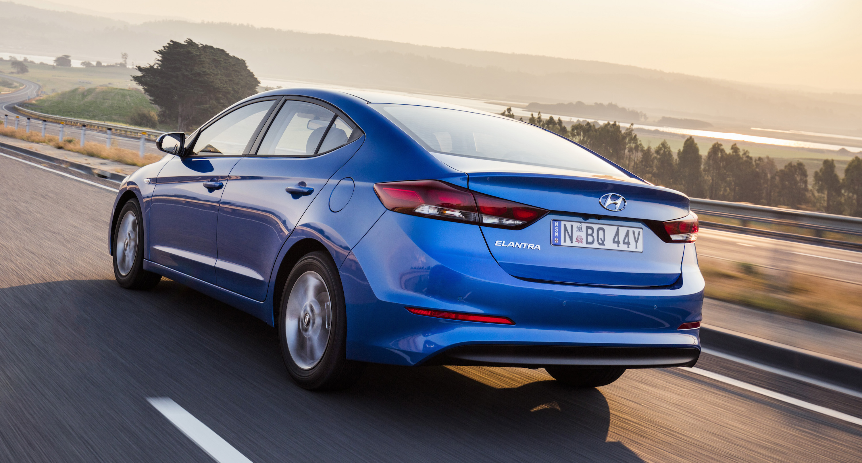 2016 Hyundai Elantra Review - photos | CarAdvice